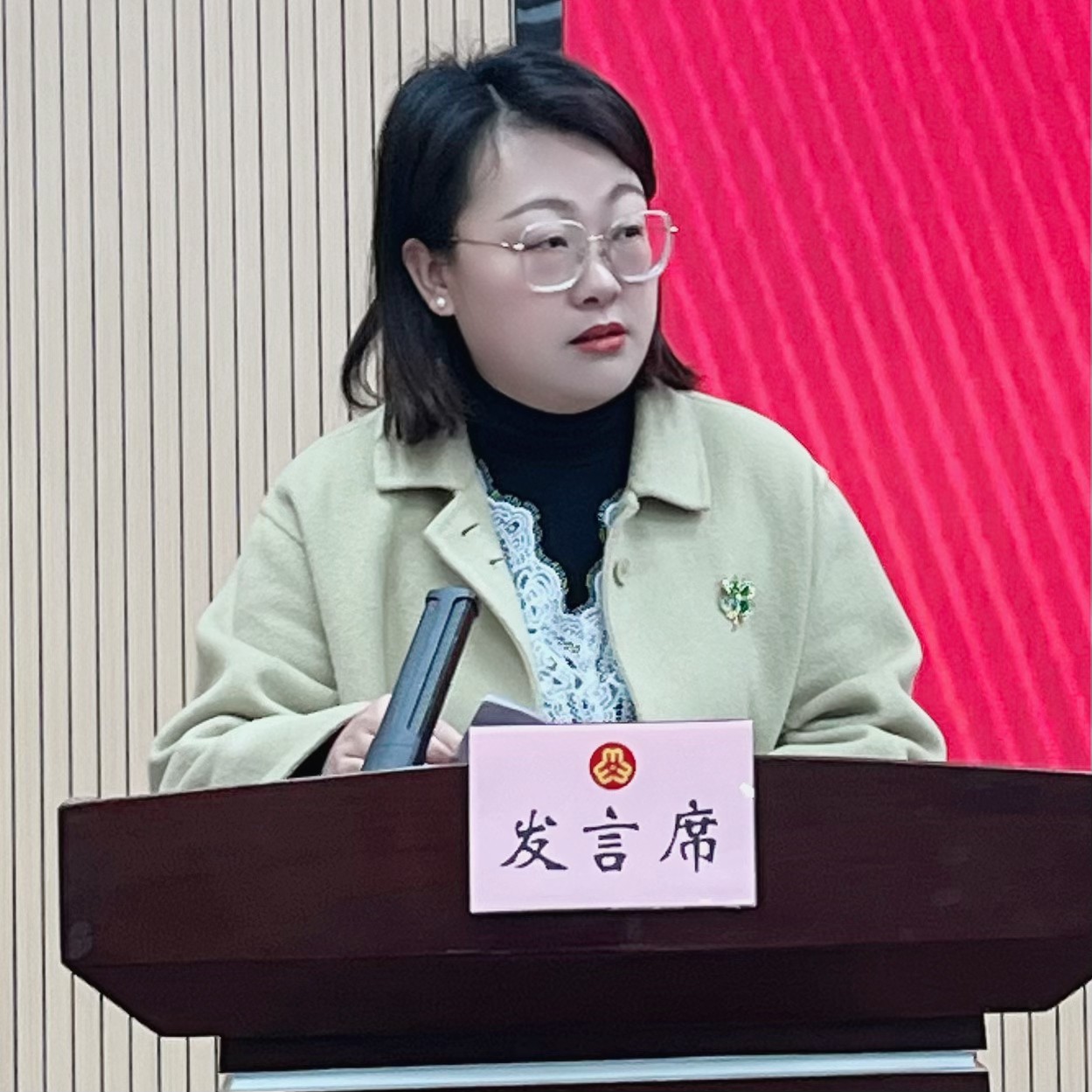 144706-935664.jpg 144706-935664.jpg